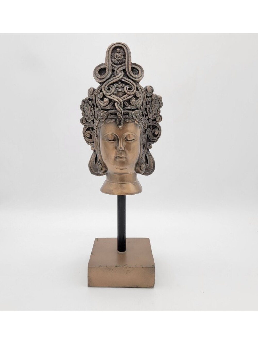 Pedestal Head Bust of Quan Yin The Goddess Of Mercy
